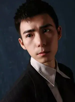 بیوگرافی Zhi Dou