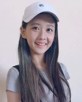بیوگرافی Zhong Yu Han