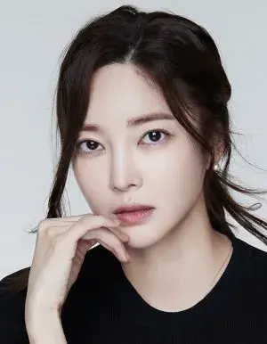 بیوگرافی Yun Jee Kim