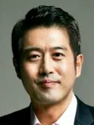 بیوگرافی Chan Young Lee