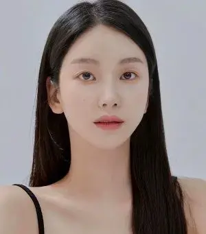 بیوگرافی Hyo Na Lee