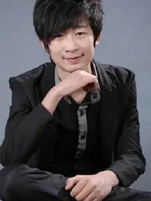 بیوگرافی Chao Zhang